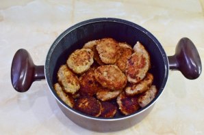 Котлеты из свинины с капустой