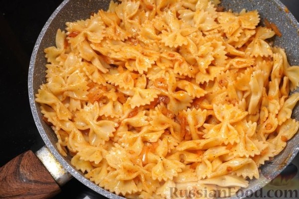 Макароны с тыквой и творогом