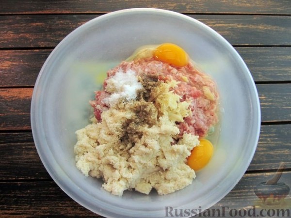 Котлеты с помидорами и сыром (в духовке)