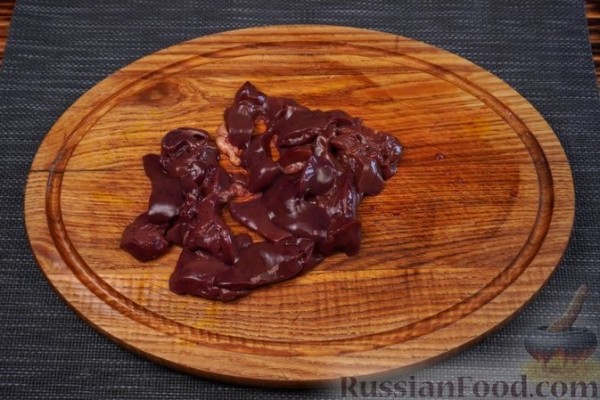 Омлет с куриной печенью, болгарским перцем и сыром (в духовке)