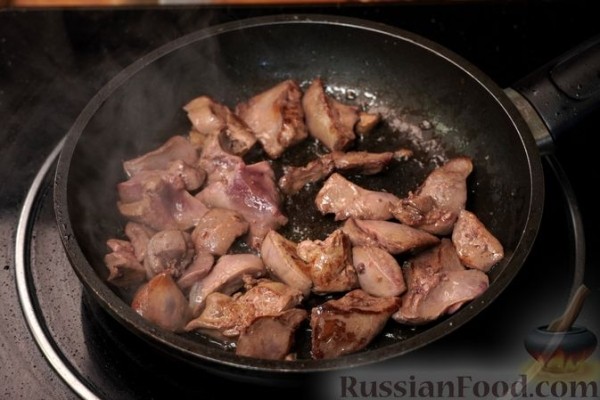 Омлет с куриной печенью, болгарским перцем и сыром (в духовке)