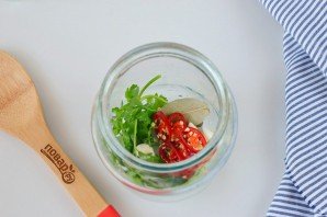 Консервированные зеленые помидоры