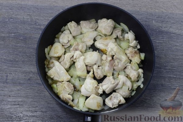 Курица, тушенная с картошкой и тыквой