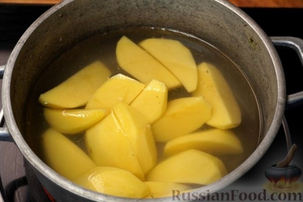 Картофельные котлеты с крабовыми палочками и сыром