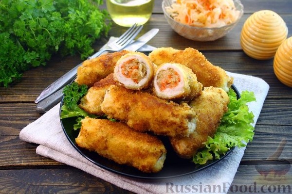 Куриные рулетики с квашеной капустой