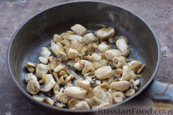 Гречневая запеканка с курицей и шампиньонами