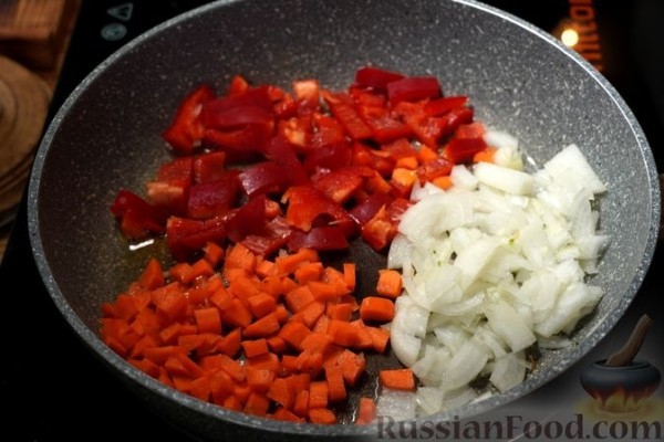 Рыбный суп с брокколи, рисом и сливками