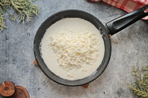 Горбуша запеченная в сырном соусе