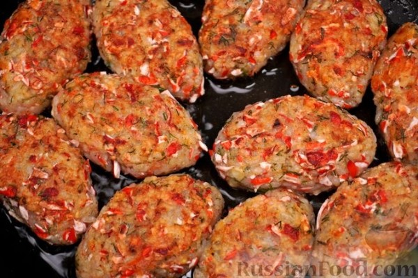 Котлеты с рисом, сыром и крабовыми палочками