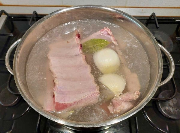 Свиные ребрышки в духовке