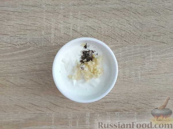 Бризоли с мясным фаршем, солёными огурцами и сыром (в духовке)