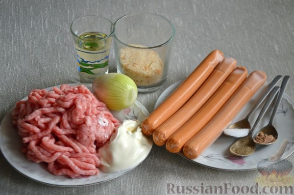 Шашлычки с фрикадельками и сосисками (на сковороде)