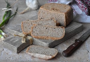 Цельнозерновой хлеб на закваске в хлебопечке