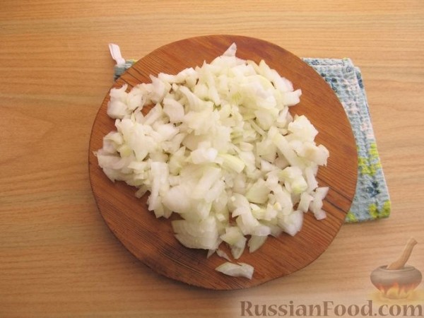 Жареные пирожки с мясом и сыром