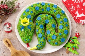 Новогодний торт "Зеленая Змея"