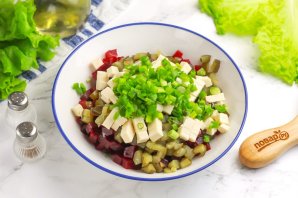 Салат из свеклы со сливочным сыром