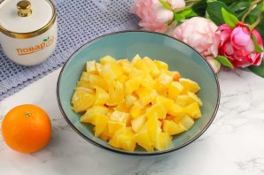 Салат с мандарином, яблоком и апельсином