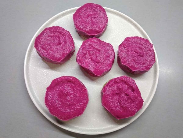 Закуска с селедкой и муссом из свеклы