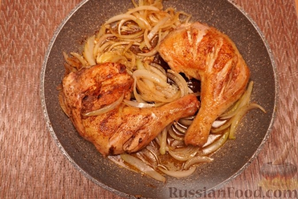 Куриные окорочка, запечённые с апельсином и черносливом