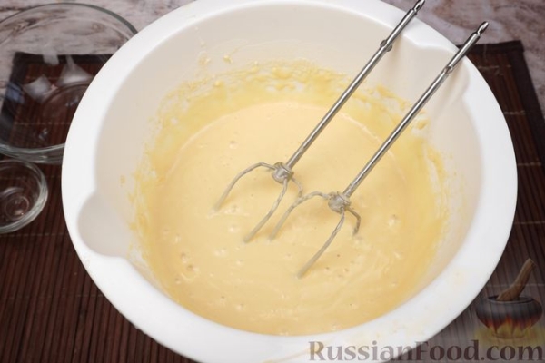 Пирог-перевёртыш на кефире, с морковью и орехами