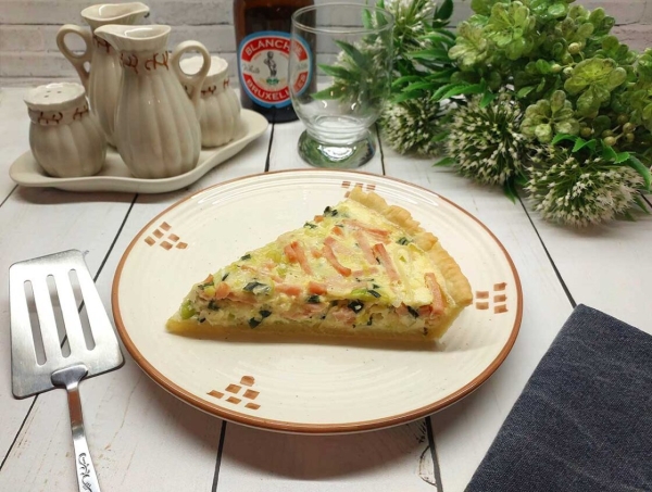 Пирог с ветчиной и луком