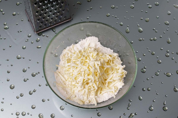 Пирог с ветчиной и луком
