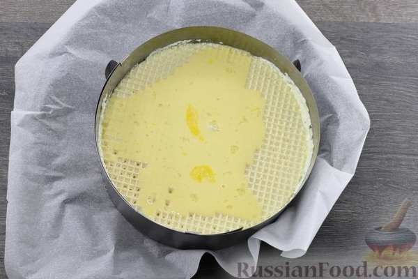 Вафельный торт с начинкой из творога, яблок и изюма