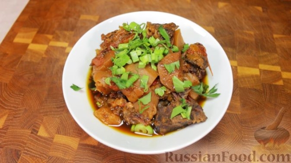 Говядина с овощами в афганском казане