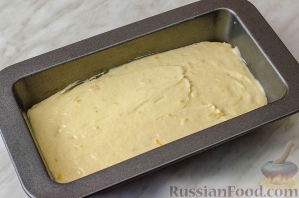 Апельсиновый кекс с клюквой и белковой глазурью