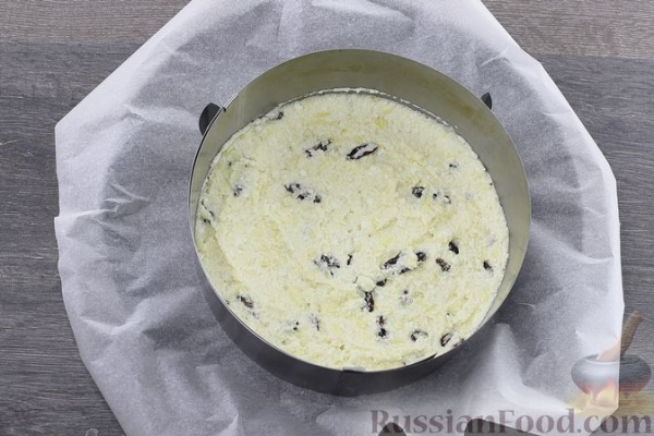 Вафельный торт с начинкой из творога, яблок и изюма