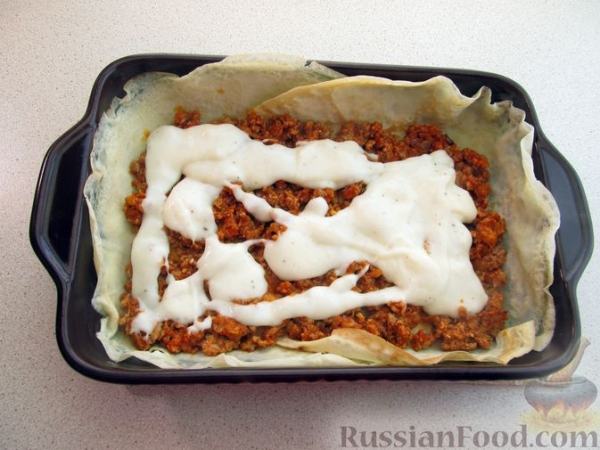 Лазанья из блинов, с мясом и сыром