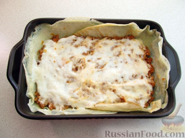 Лазанья из блинов, с мясом и сыром