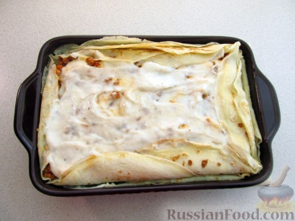 Лазанья из блинов, с мясом и сыром