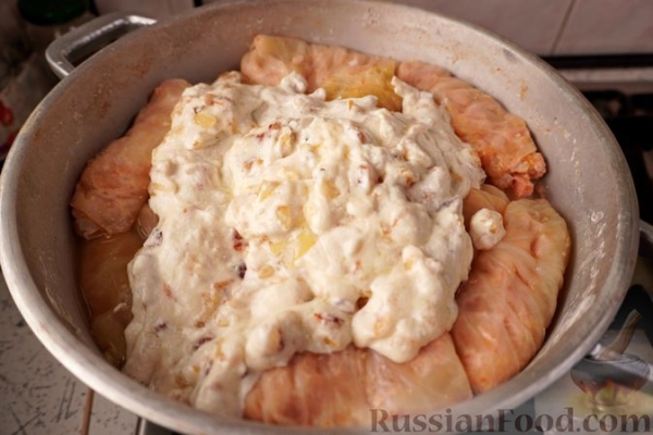 Фаршированная квашеная капуста (голубцы)