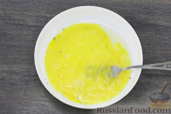 Рулетики из пекинской капусты с сосисками