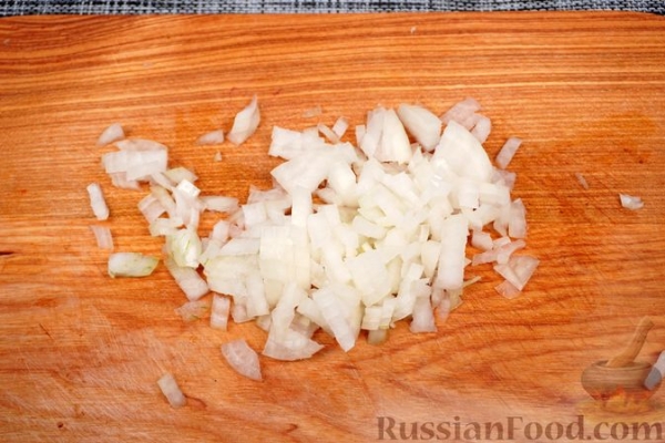 Винегрет с виноградом и орехами