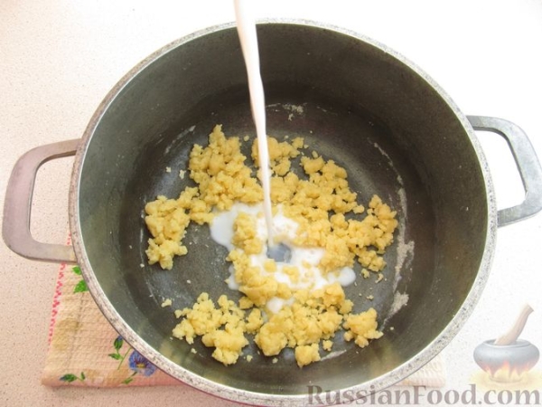 Лазанья из блинов, с мясом и сыром