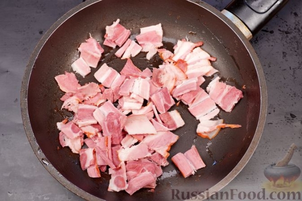 Спагетти с баклажанами и беконом