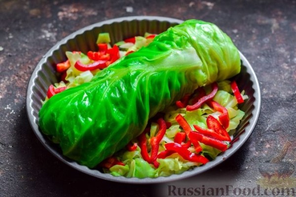 Ленивый голубец, запечённый в томатном соусе