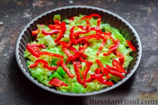 Ленивый голубец, запечённый в томатном соусе