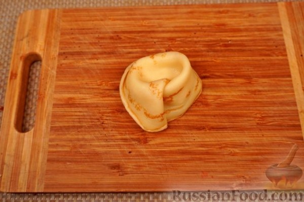 Блинчики с вишней и орехами