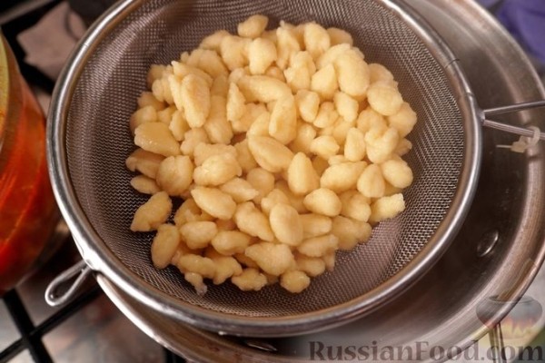 Гуляш с чипетке