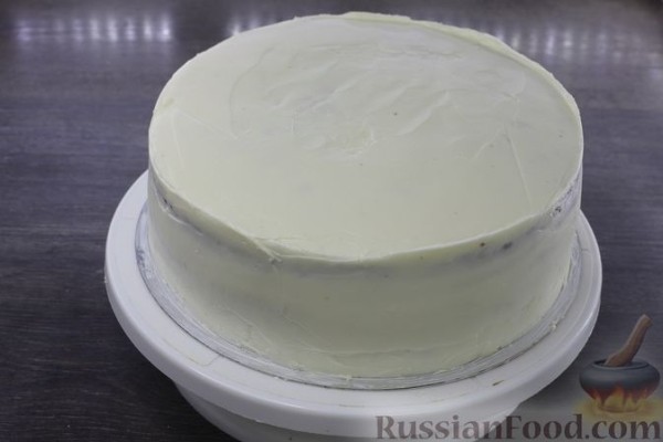 Орехово-сухофруктовый бисквитный торт со сметанным и сырным кремом