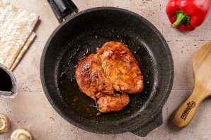 Фунчоза с курицей и шампиньонами