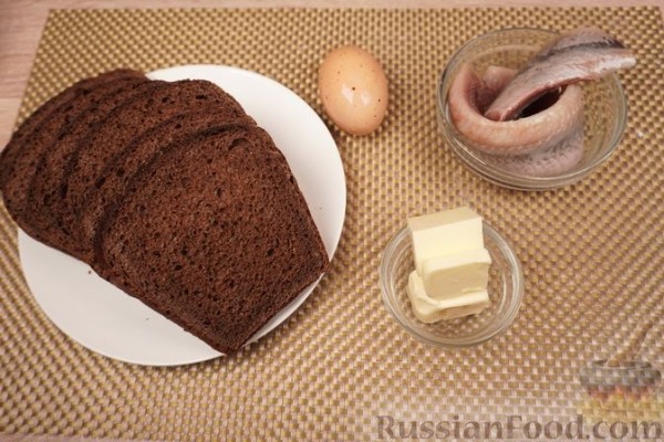Канапе-пирожные с селёдочным маслом