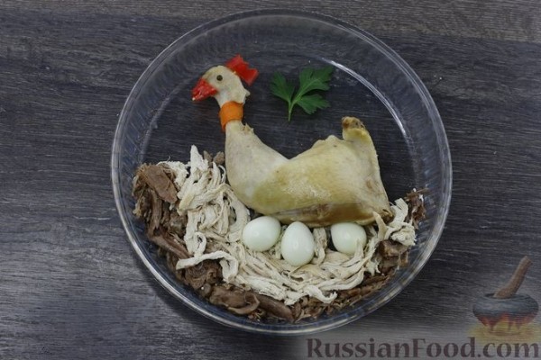 Праздничный холодец "Курица-наседка"