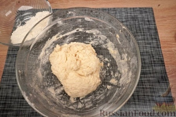 Пиде с бараньим фаршем и овощами