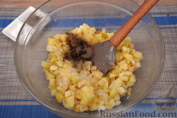 Постные пирожки с картошкой, из дрожжевого теста холодной расстойки (в духовке)