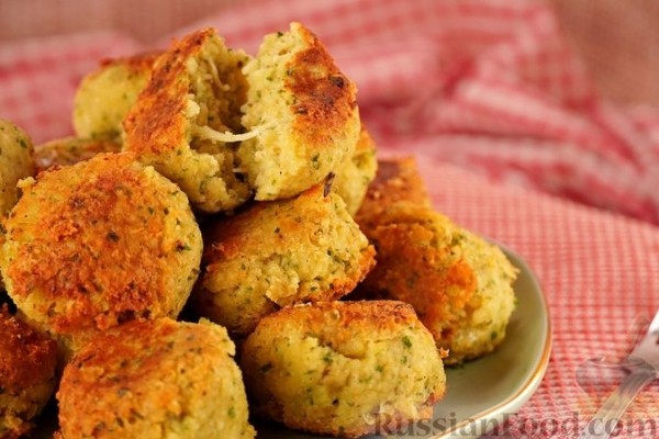 Пряные нутовые шарики с кускусом и сыром