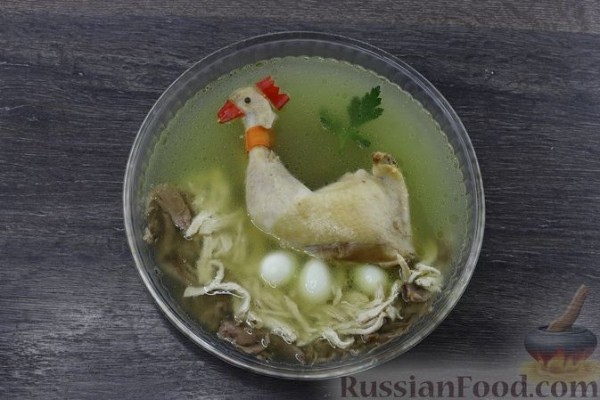 Праздничный холодец "Курица-наседка"